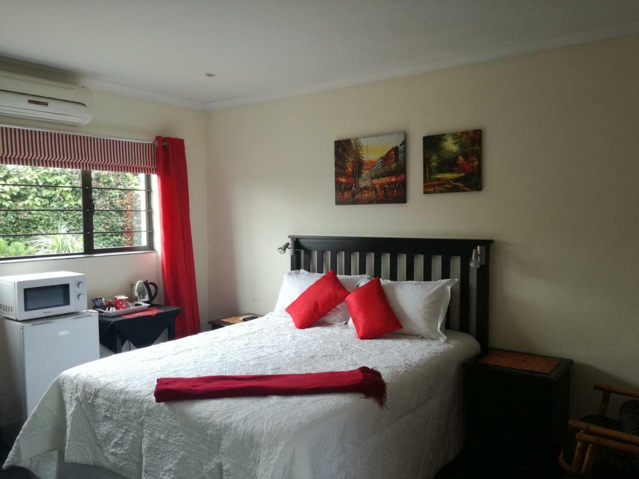 Avalon Guest House Amanzimtoti Exteriér fotografie